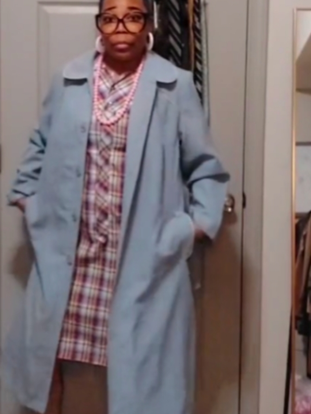 Vintage 60s Light Blue Button-Front Long Coat with White Piping Size Large - Picture 5 of 5